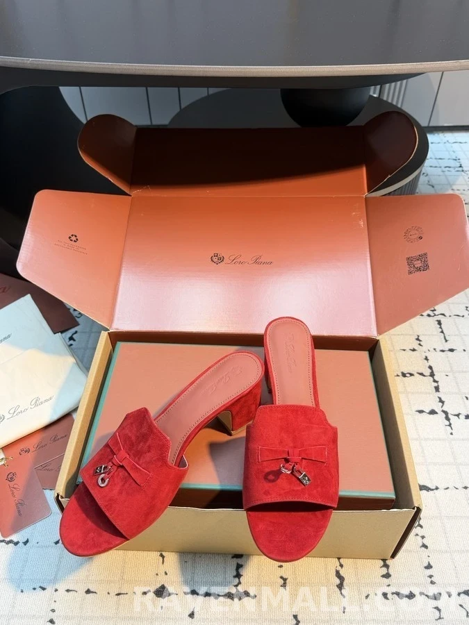 로로피아나 로로피아나 스웨이드 블록힐 뮬 상세 이미지
