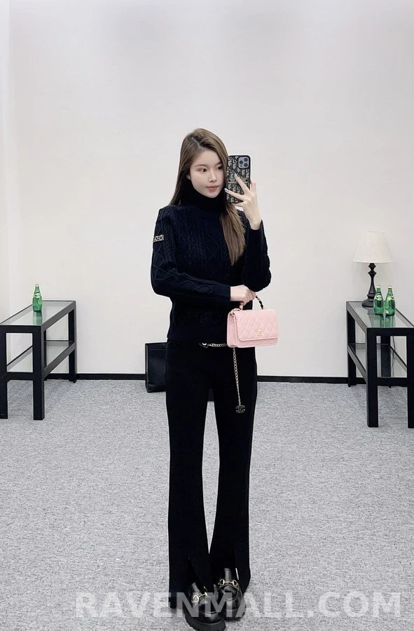 샤넬 샤넬 2025 케이블 니트 하이넥 스웨터 상세 이미지