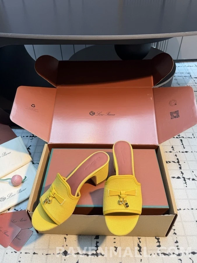 로로피아나 로로피아나 우븐 메탈 장식 블록힐 뮬 상세 이미지