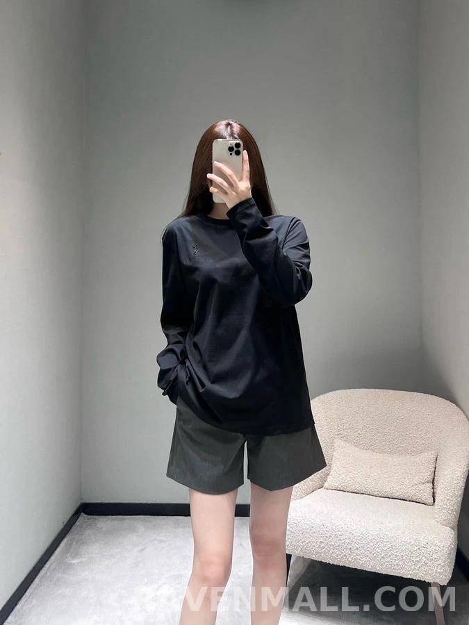생로랑 생로랑 라운드넥 긴팔 티셔츠 상세 이미지