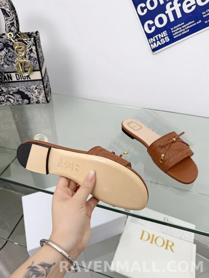 디올 디올 까나쥬 보우 슬라이드 샌들 상세 이미지
