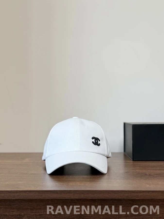 샤넬 샤넬 더블 C 자수 볼캡 상세 이미지