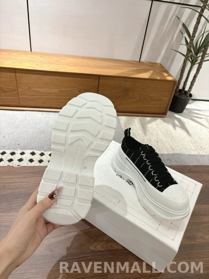 알렉산더 맥퀸 알렉산더 맥퀸 스트라이프 캔버스 플랫폼 스니커즈 상세 이미지