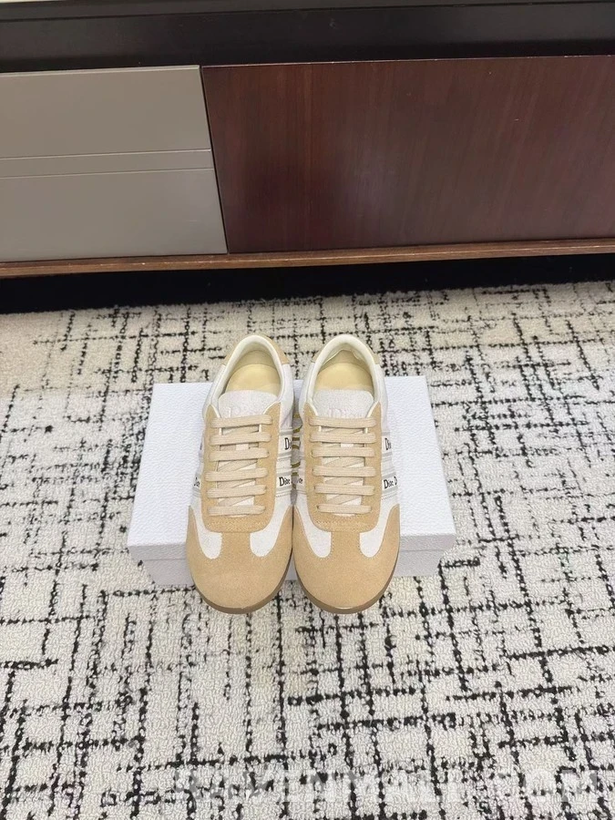 디올 디올 레터링 독일군 스니커즈 상세 이미지