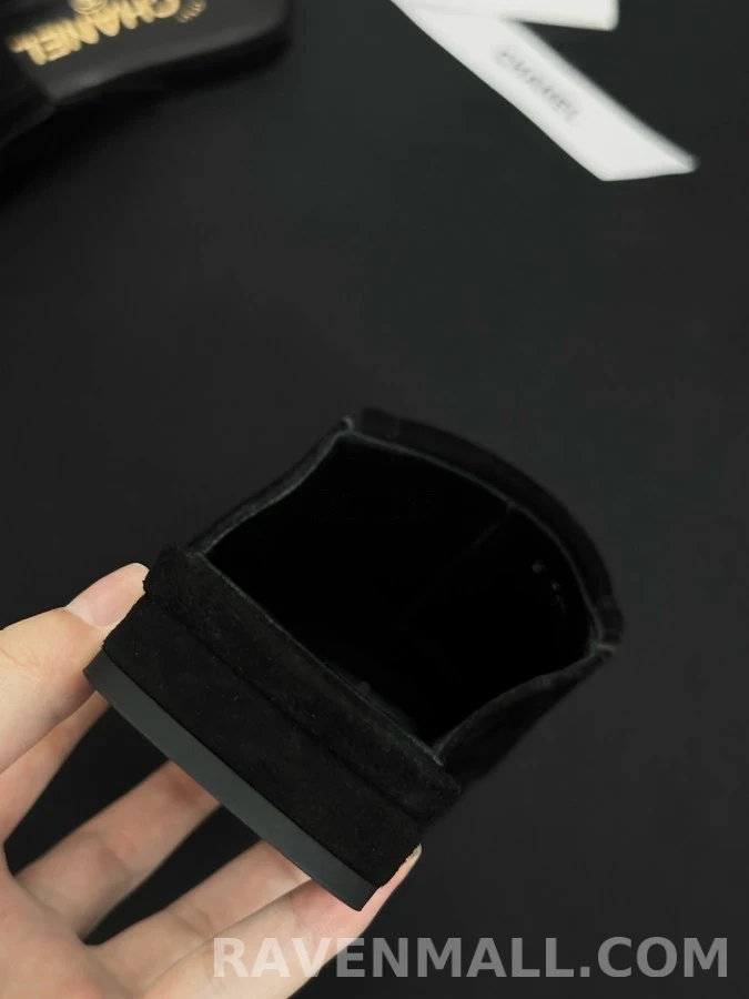샤넬 샤넬 로고 스웨이드 뮬 로퍼 상세 이미지