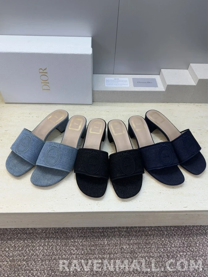디올 디올 메달리온 데님 블록힐 뮬 상세 이미지