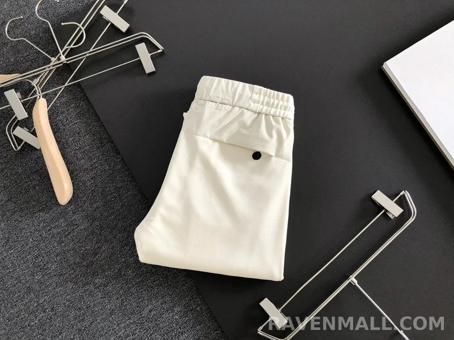 몽클레어 몽클레어 드로스트링 로고 트레이닝 팬츠 상세 이미지