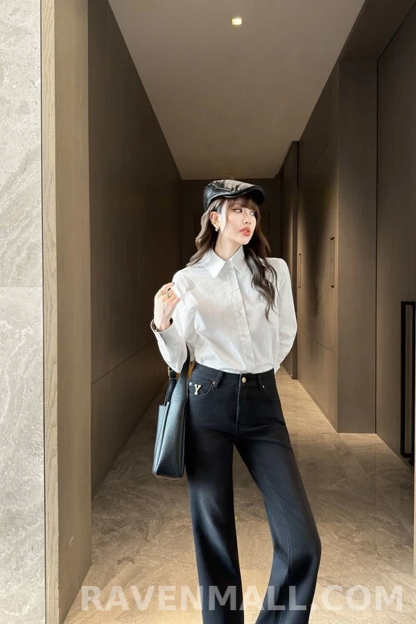 생로랑 세인트로랑 Y 로고 부츠컷 데님 팬츠 상세 이미지