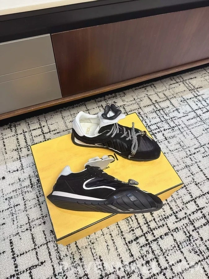 펜디 펜디 로고 델피나 스니커즈 상세 이미지