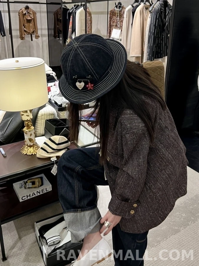 샤넬 샤넬 더블 C 로고 카펜터 데님 팬츠 상세 이미지