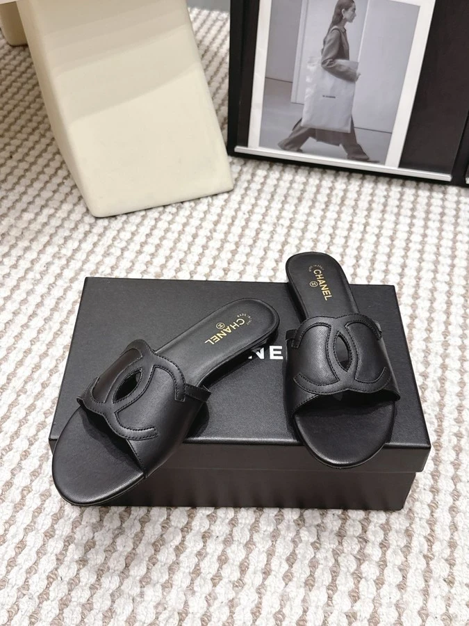 샤넬 샤넬 더블 C 로고 슬라이드 샌들 상세 이미지
