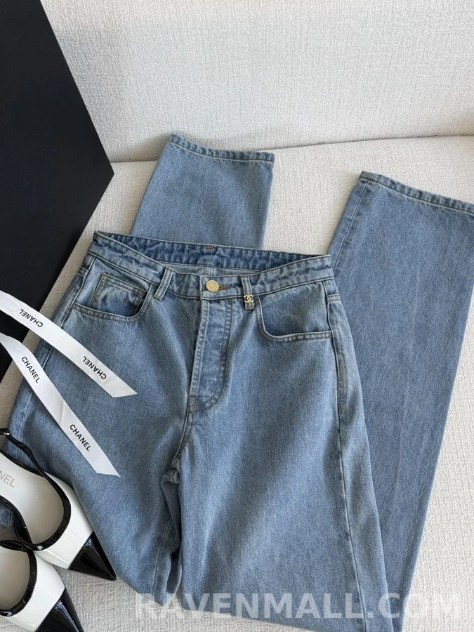 샤넬 샤넬 더블 C 로고 스트레이트핏 데님 팬츠 상세 이미지