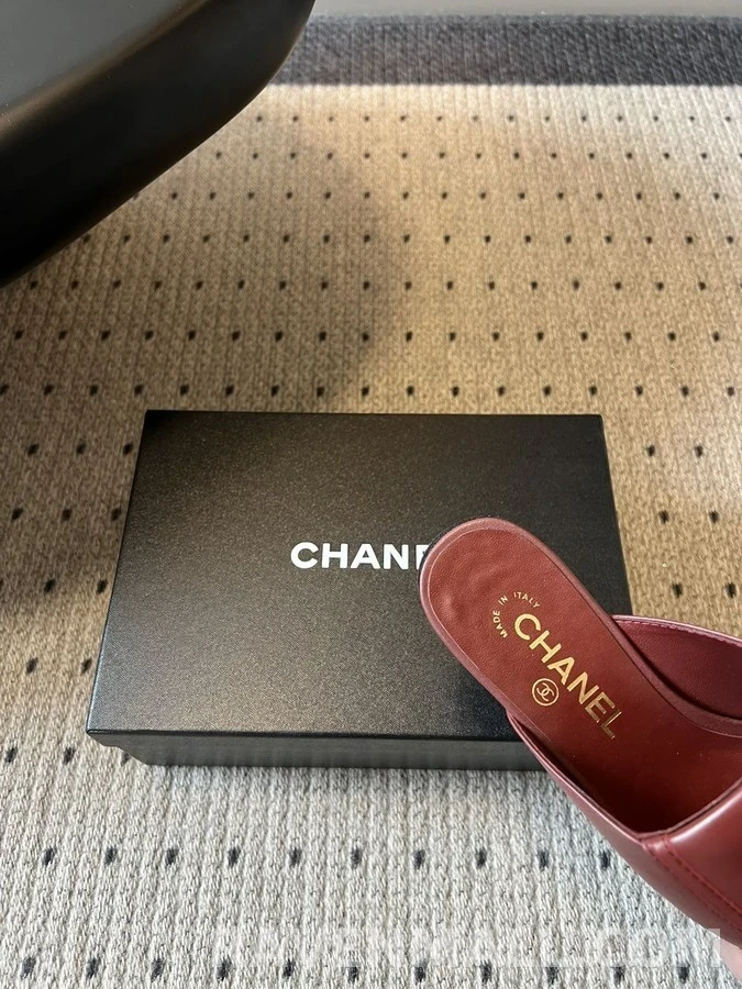샤넬 샤넬 더블 C 스퀘어토 로퍼 뮬 상세 이미지