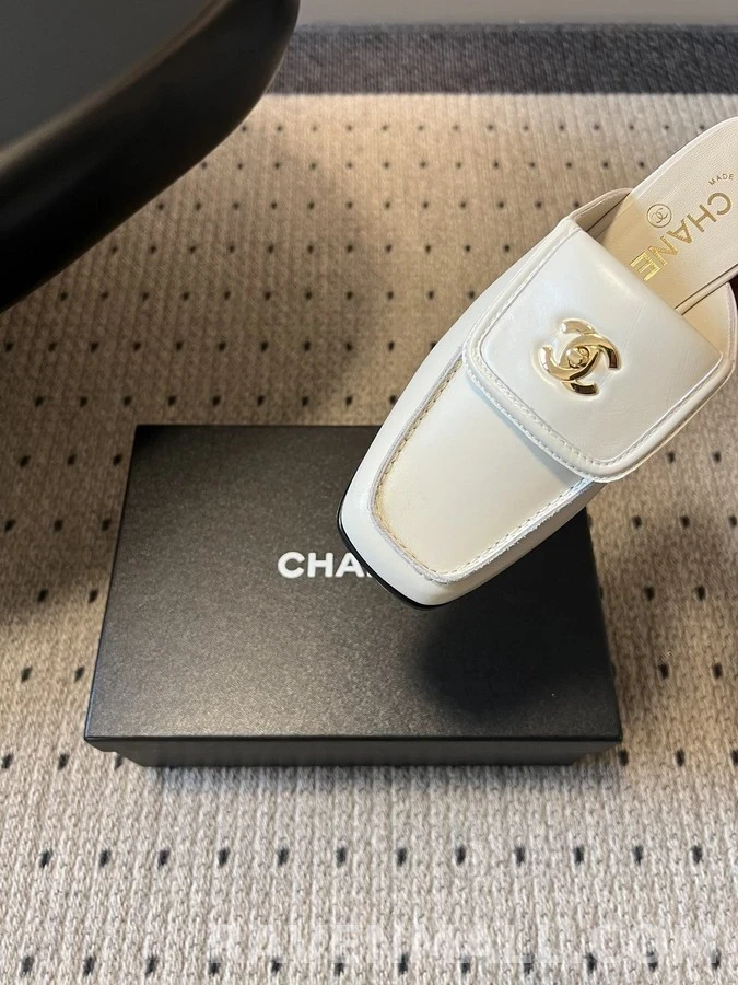 샤넬 샤넬 더블 C 스퀘어토 뮬 로퍼 상세 이미지