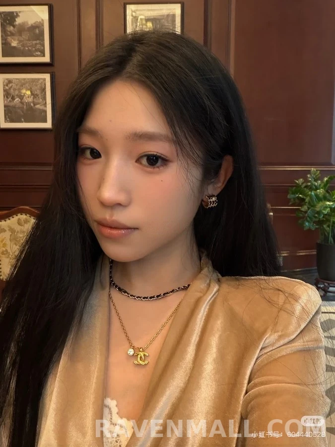 샤넬 샤넬 로고 가죽 체인 귀걸이 상세 이미지