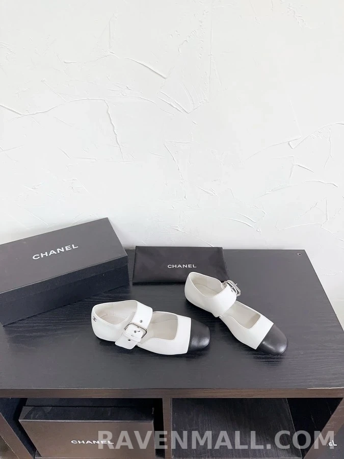 샤넬 샤넬 투톤 캡토 버클 플랫 슈즈 상세 이미지