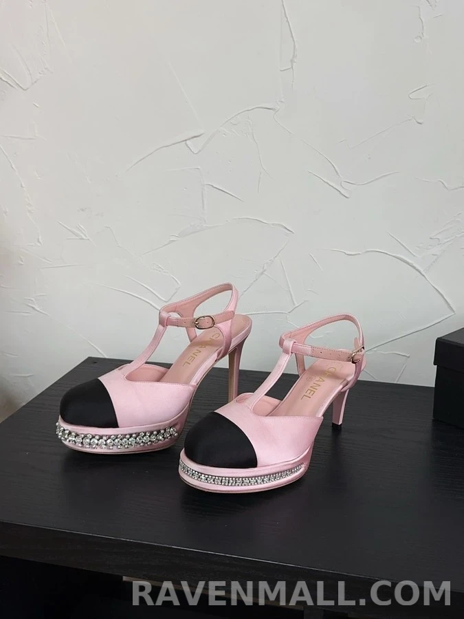샤넬 샤넬 T스트랩 캡토 크리스탈 힐 상세 이미지