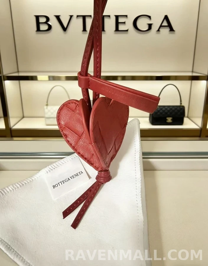보테가베네타 보테가 베네타 하트 위빙 키링 상세 이미지