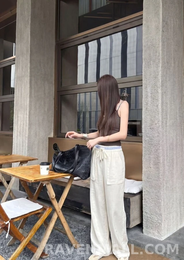 미우미우 미우미우 드로스트링 플랩 포켓 팬츠 상세 이미지