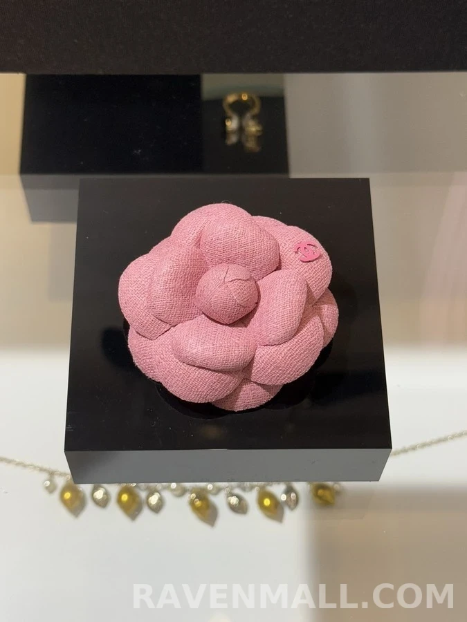 샤넬 샤넬 까멜리아 브로치 상세 이미지