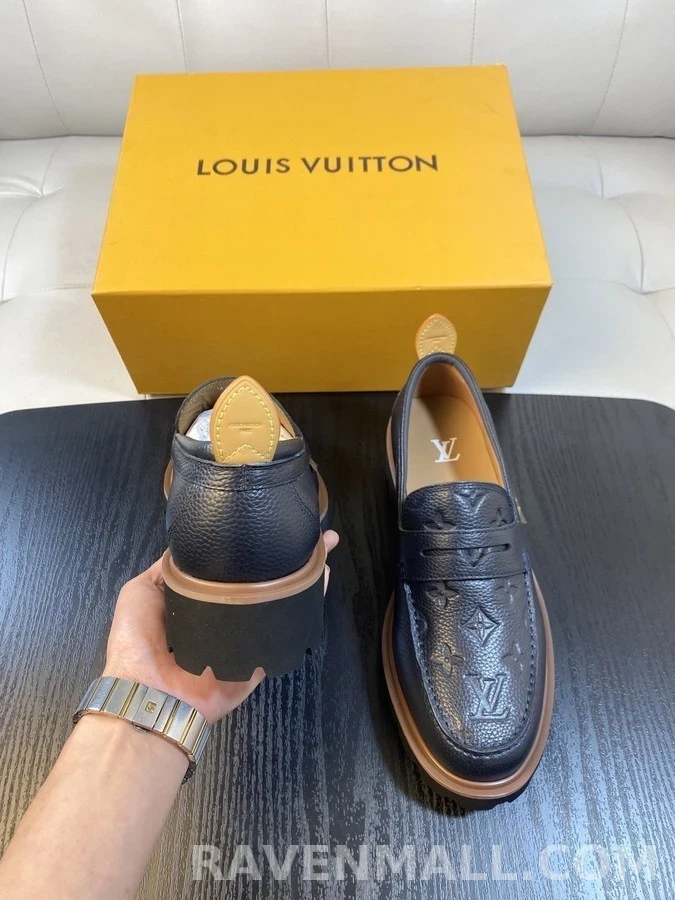 루이비통 루이비통 모노그램 러버 아웃솔 로퍼 상세 이미지