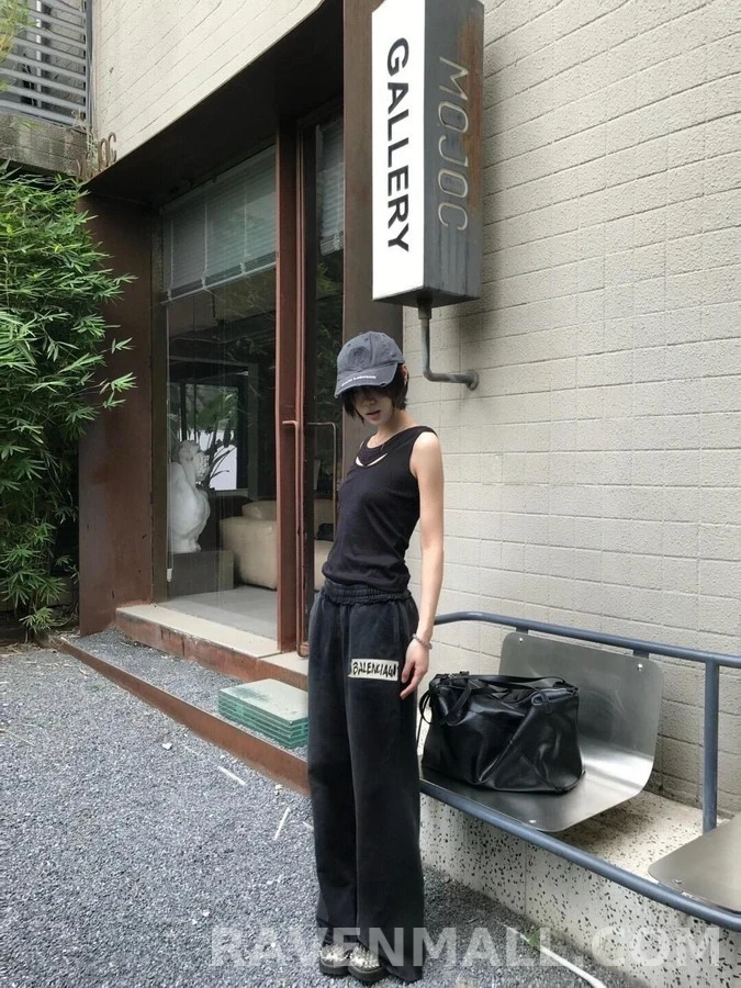 발렌시아가 발렌시아가 빈티지 레터링 스웨트 팬츠 상세 이미지