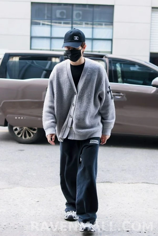 발렌시아가 발렌시아가 빈티지 레터링 스웨트 팬츠 상세 이미지