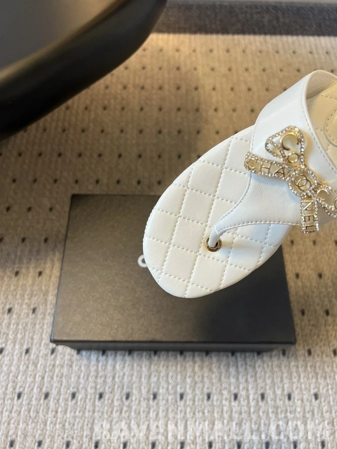 샤넬 샤넬 퀼팅 큐빅 리본 샌들 상세 이미지