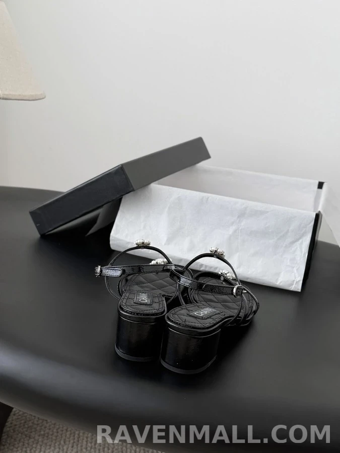 샤넬 샤넬 산다화 블록 힐 샌들 상세 이미지