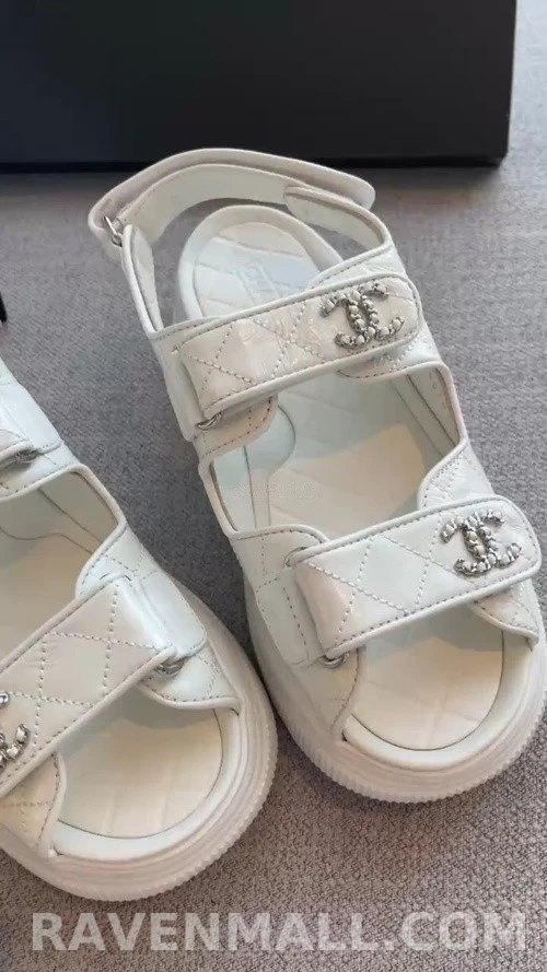 샤넬 샤넬 퀼팅 더블C 로고 플랫폼 샌들 상세 이미지