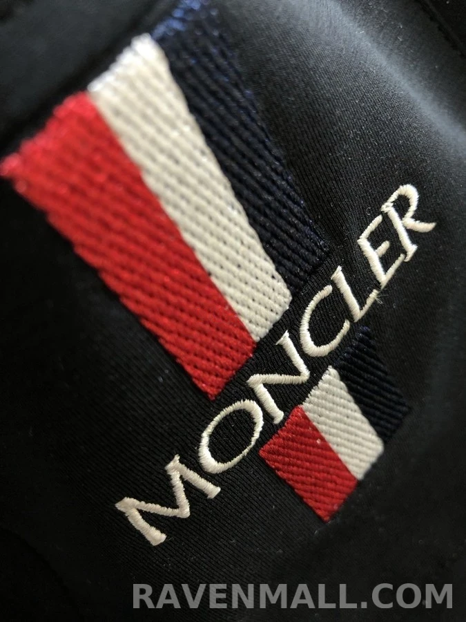 몽클레어 몽클레어 드로스트링 로고 트레이닝 팬츠 상세 이미지