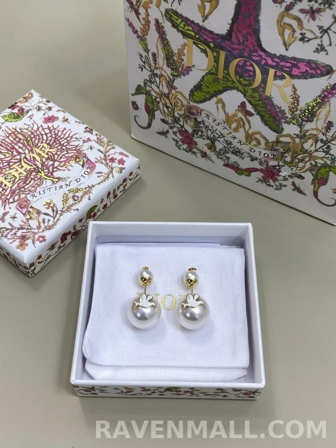 디올 디올 amour 도브 하트 트리발 귀걸이 상세 이미지