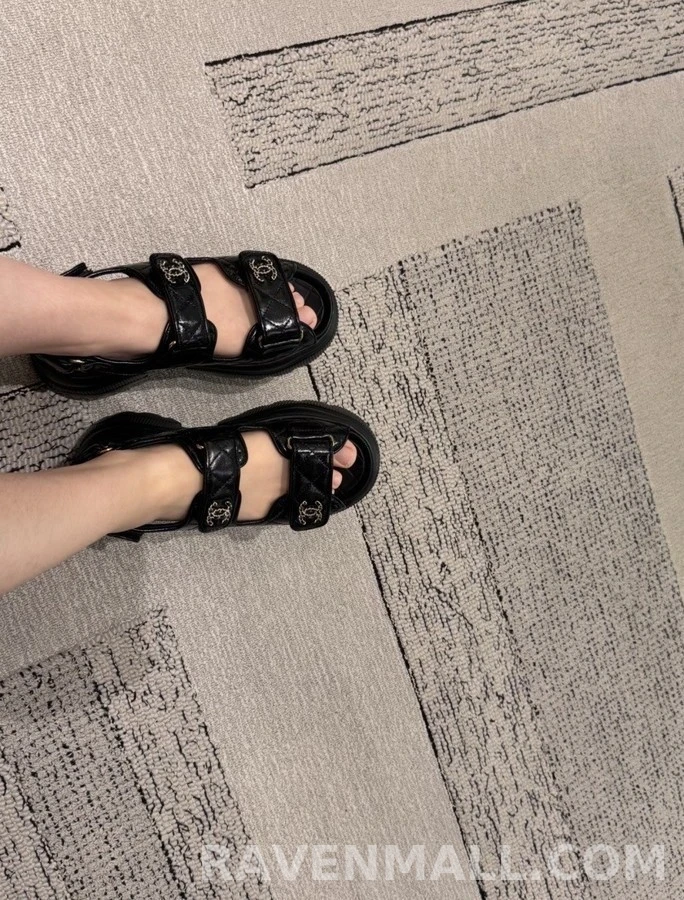 샤넬 샤넬 퀼팅 더블C 로고 샌들 상세 이미지