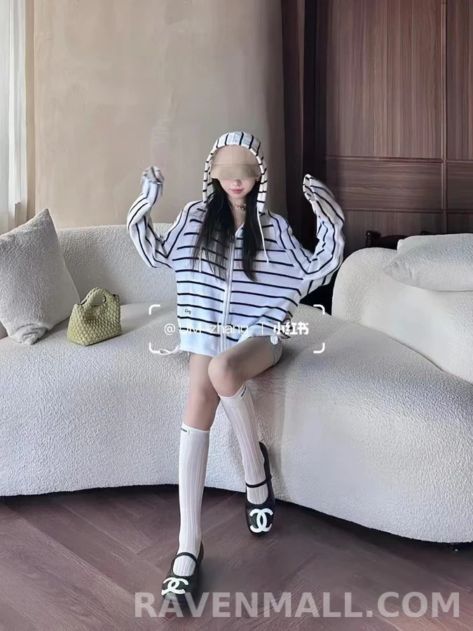 샤넬 샤넬 빅 로고 퀼팅 메리 제인 플랫 상세 이미지