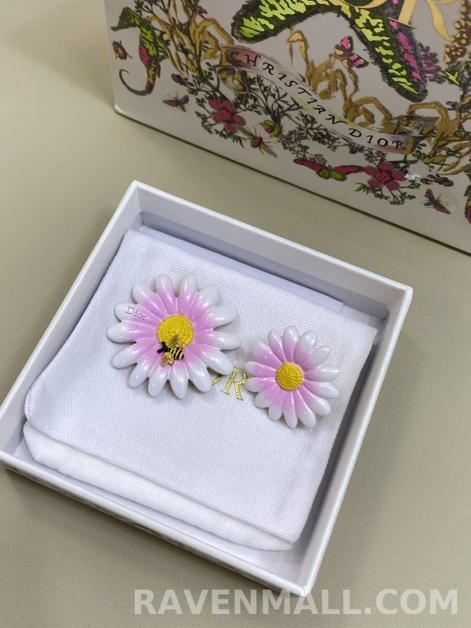 디올 디올 데이지 벌 귀걸이 상세 이미지