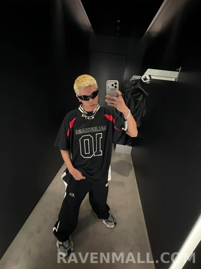 발렌시아가 발렌시아가 NBA 콜라보 오버사이즈 트레이닝 팬츠 상세 이미지