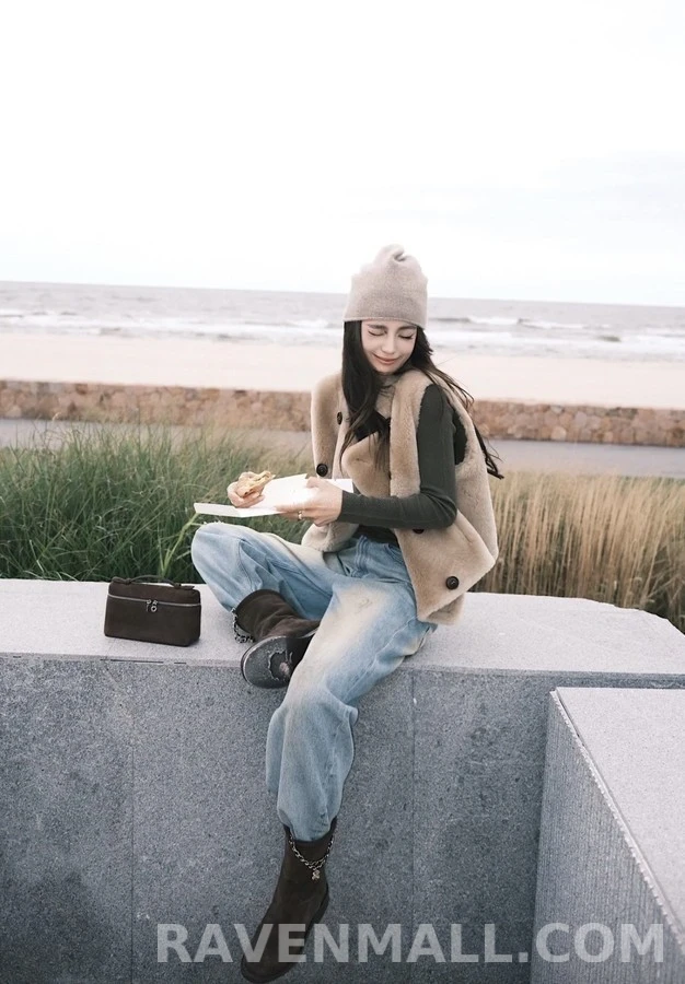 샤넬 샤넬 체인 클로버 스웨이드 앵클 부츠 상세 이미지