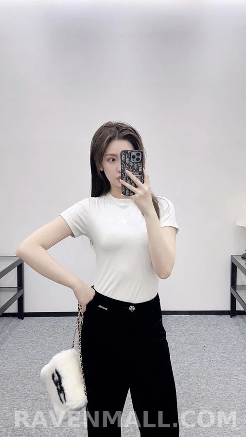 샤넬 샤넬 2025 벨벳 와이드 스트레이트 팬츠 상세 이미지