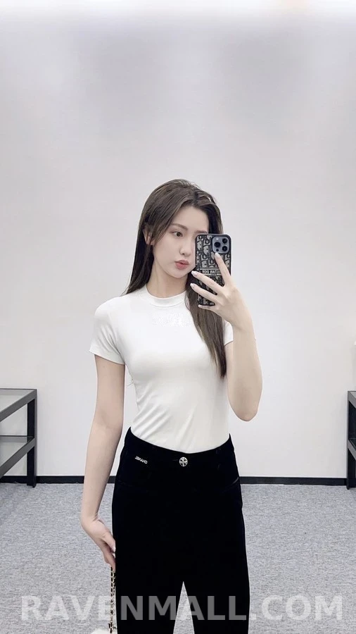 샤넬 샤넬 2025 벨벳 와이드 스트레이트 팬츠 상세 이미지