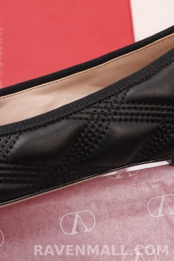 발렌티노 발렌티노 퀼팅 리본 발레 플랫 상세 이미지