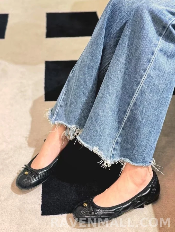 발렌티노 발렌티노 퀼팅 리본 발레 플랫 상세 이미지