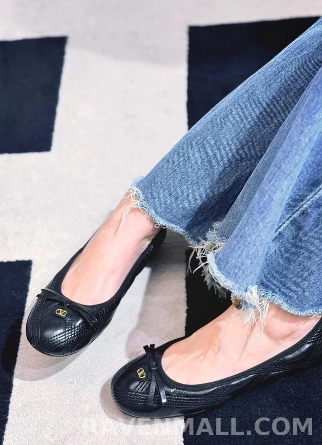 발렌티노 발렌티노 퀼팅 리본 발레 플랫 상세 이미지