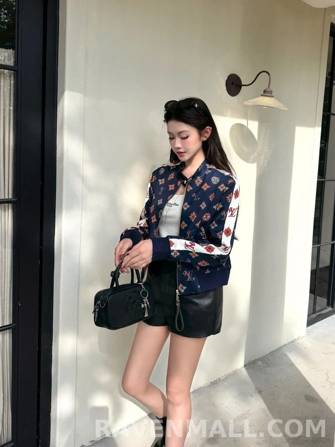루이비통 루이비통 모노그램 프린트 자켓 상세 이미지