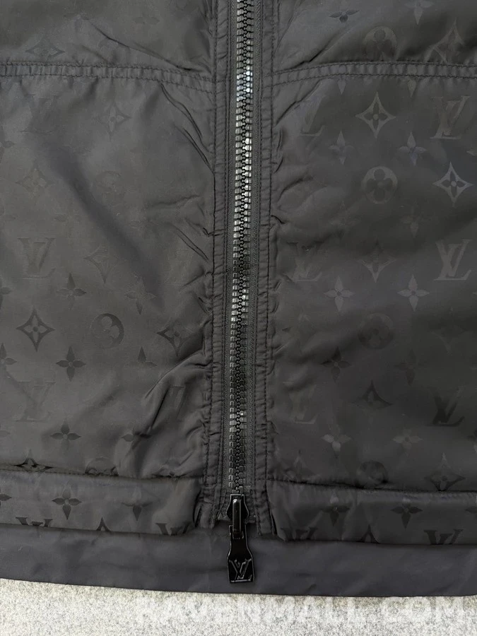 루이비통 루이비통 모노그램 양면 방풍 자켓 상세 이미지