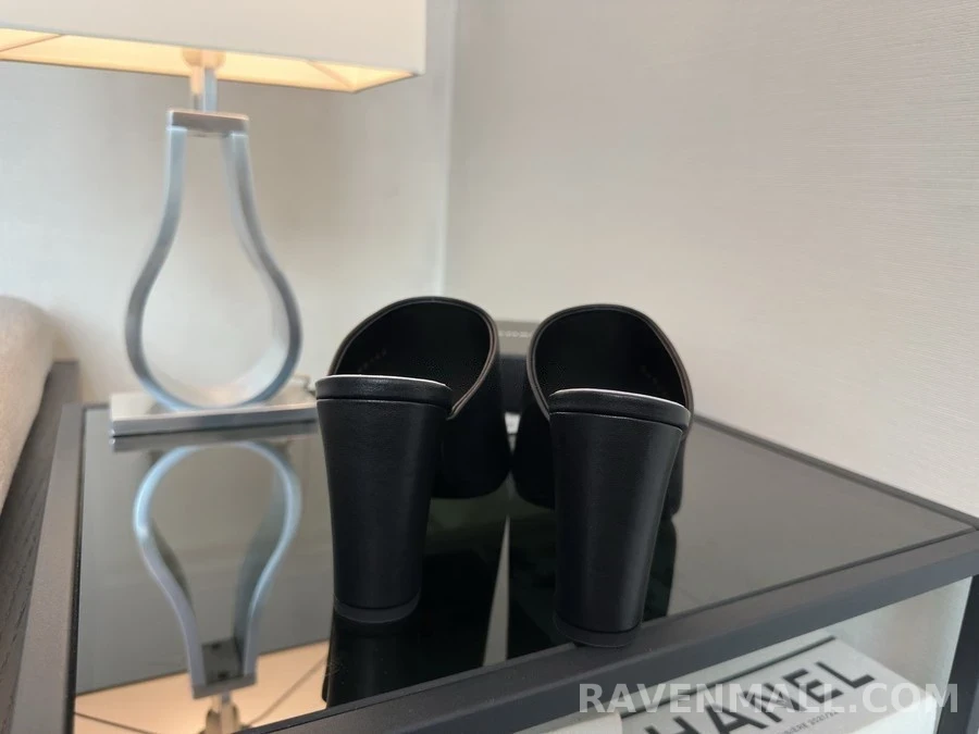 샤넬 샤넬 로고 힐 샌들 상세 이미지