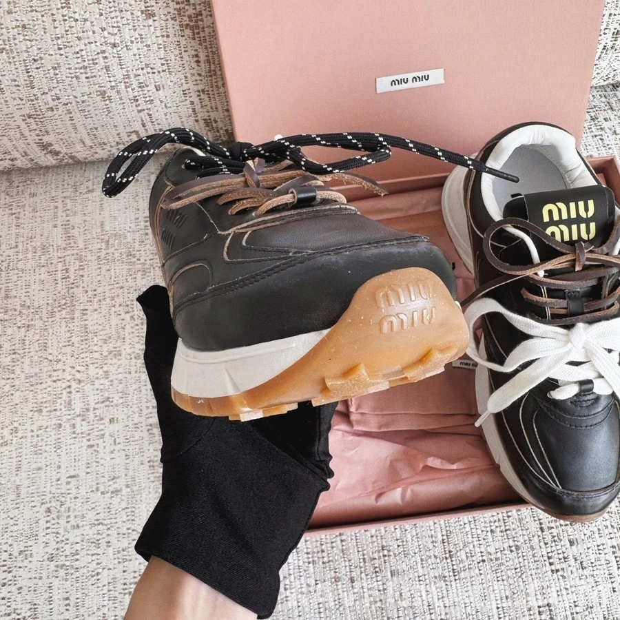 미우미우 미우미우 레더 스니커즈 상세 이미지