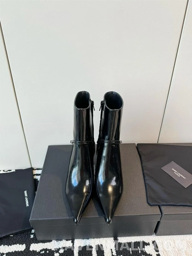 생로랑 생로랑 글레이즈드 레더 Vendome 부츠 상세 이미지