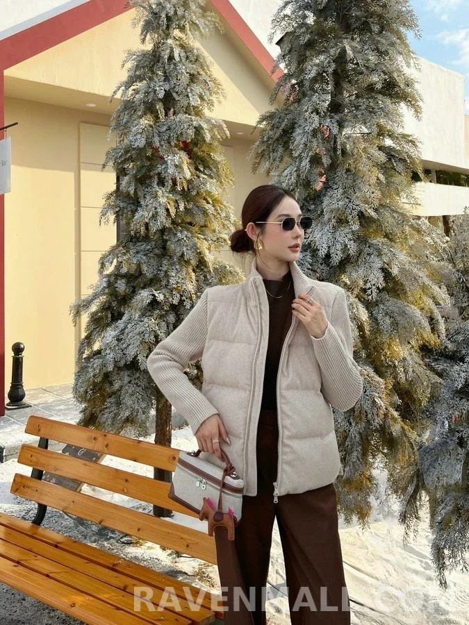 브루넬로 쿠치넬리 브루넬로 쿠치넬리 울 배색 스탠드넥 숏 패딩 상세 이미지