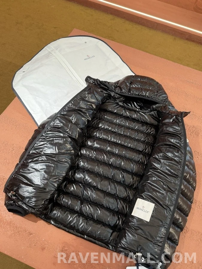몽클레어 몽클레어 후드 패딩 상세 이미지