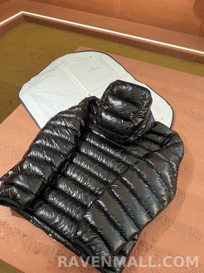 몽클레어 몽클레어 후드 패딩 상세 이미지
